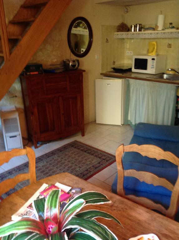 Bed and Breakfast Cote Sud à Trôo Chambre photo